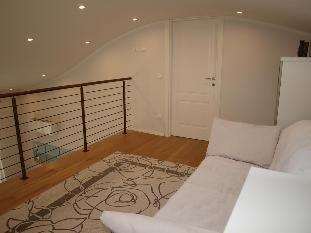 Il Pontile Holidays Apartment Marina di Pietrasanta Quarto foto